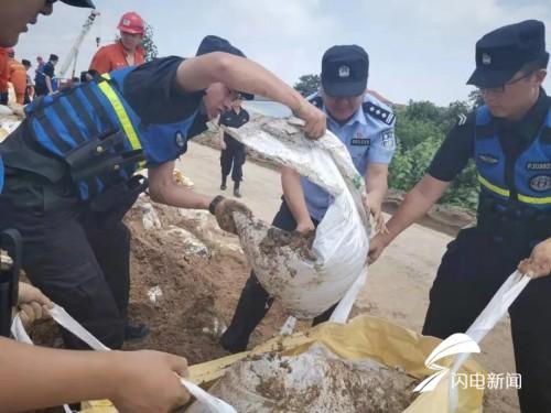 山东千里驰援重庆，山海情深共谱抗灾新篇章