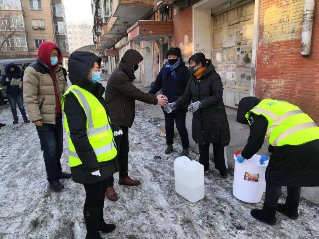 全国支援哈尔滨，冰雪之城背后的温暖力量