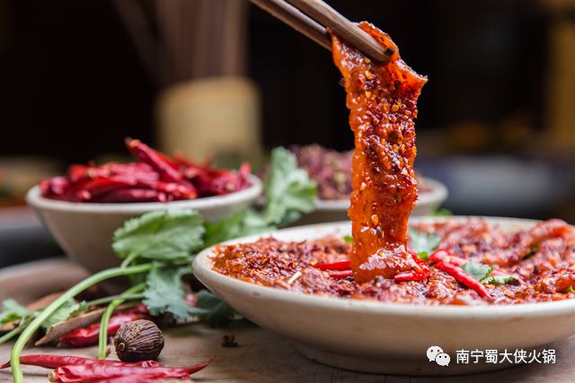 南宁正宗重庆火锅指南，这5家店让你辣得过瘾！