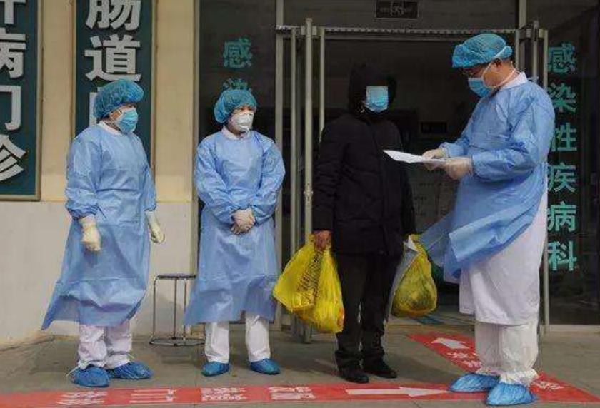 重庆确诊情侣西安行踪引关注，疫情下的爱情与责任