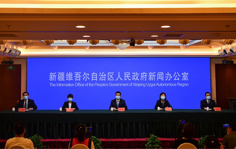 乌鲁木齐疫情发布会，透明沟通与科学防控的双重考验