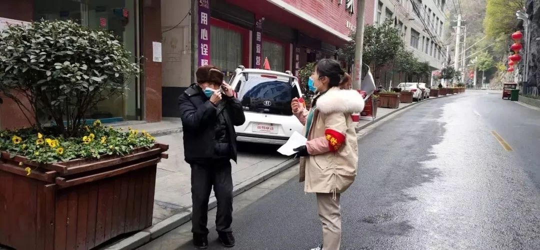 乌鲁木齐疫情下的坚守与复苏，一座城市的抗疫纪实