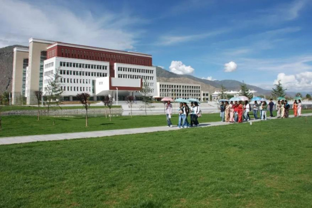 乌鲁木齐上大学安全吗？全面解析新疆首府的高校安全状况