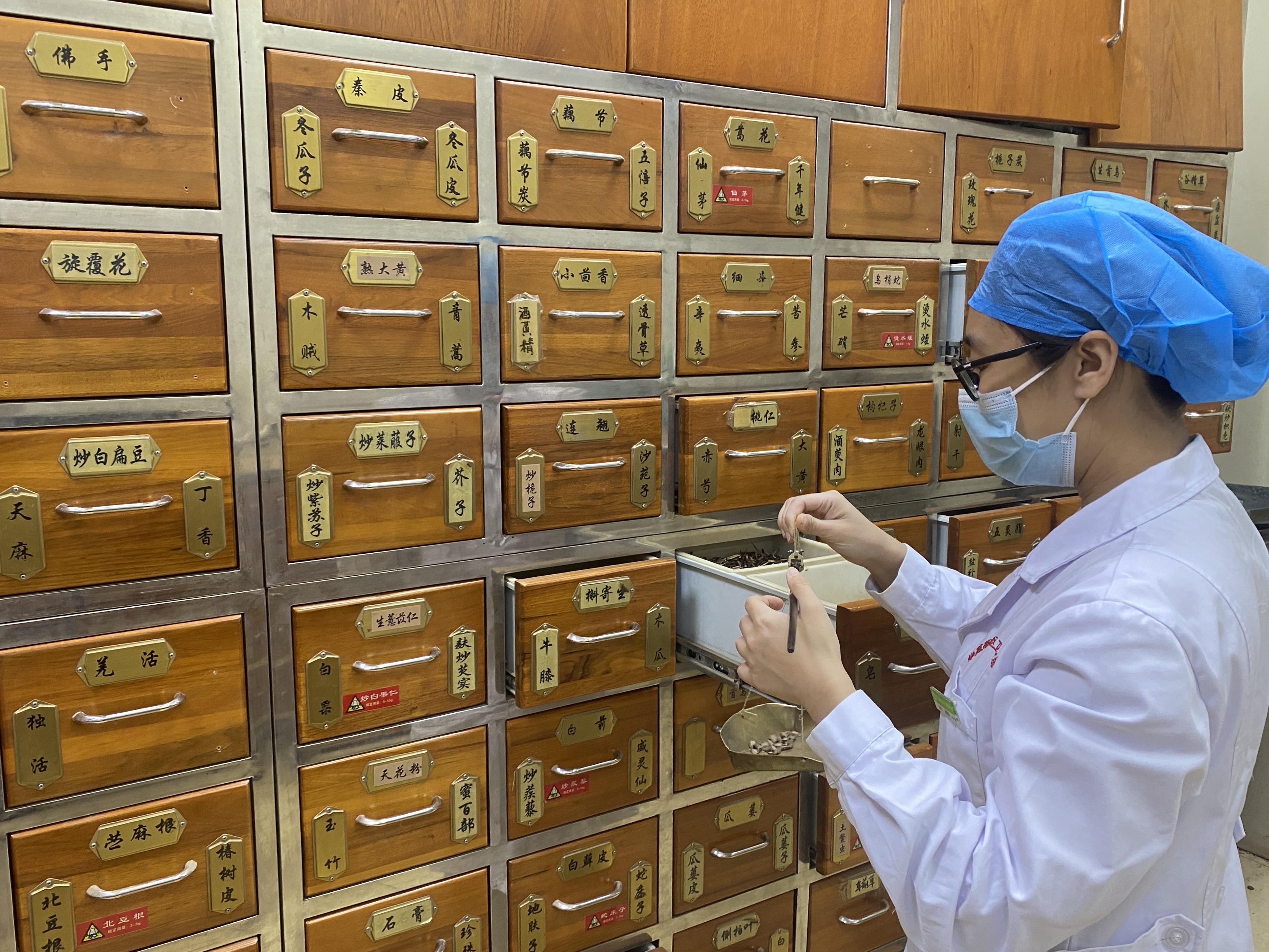 天津中医医生传承千年智慧，守护现代健康