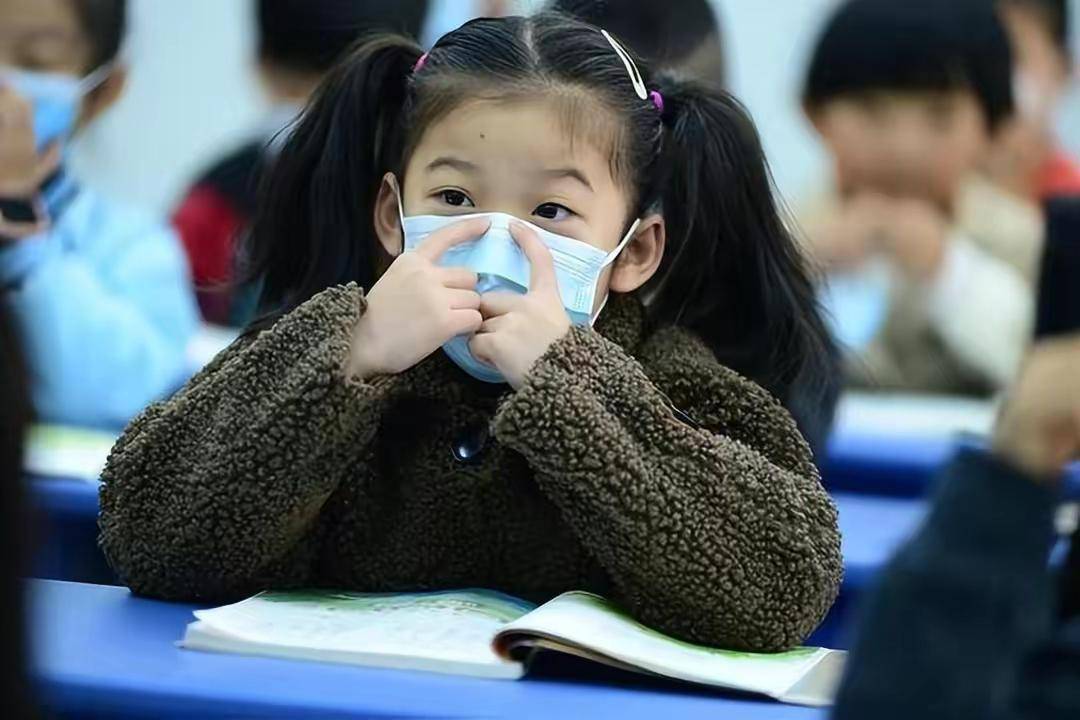 天津疫情下小学提前放寒假，家长如何应对与孩子的居家学习