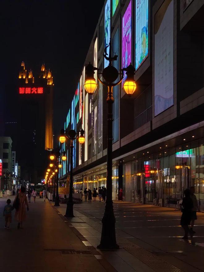 天津河西南京路，历史与现代交融的城市动脉